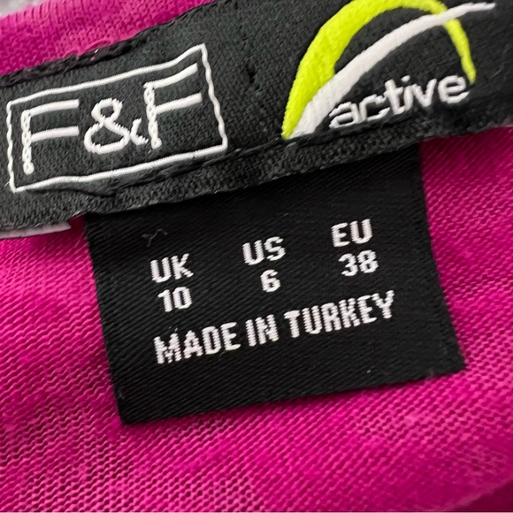 F&F activewear top lightweight rutched on sides cinching size USA 6.πππ - Picture 8 of 8